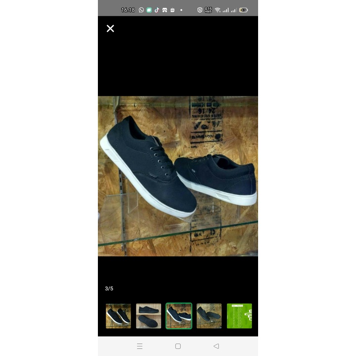 sepatu  murah hitam putih