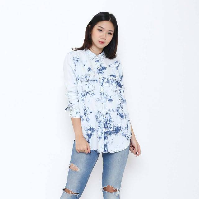 Mossimo Boyfriend Fit Acid Denim Shirt Termurah