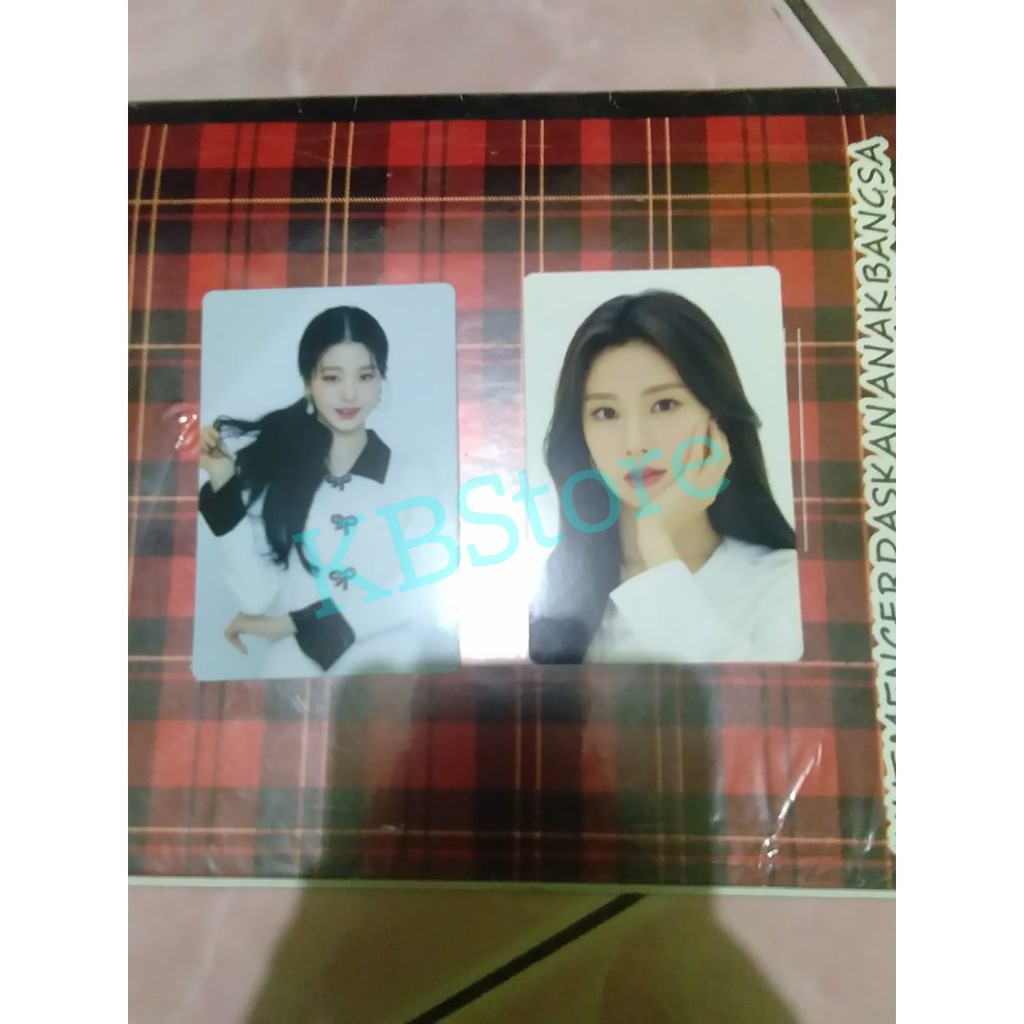 Trading Card IZ*ONE One The Story (tc normal ots) Wonyoung Hyewon BACA DESKRIPSI