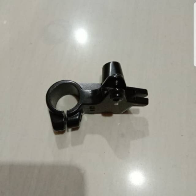 Kleman/ rumah handle kanan SUPRA TROMOL