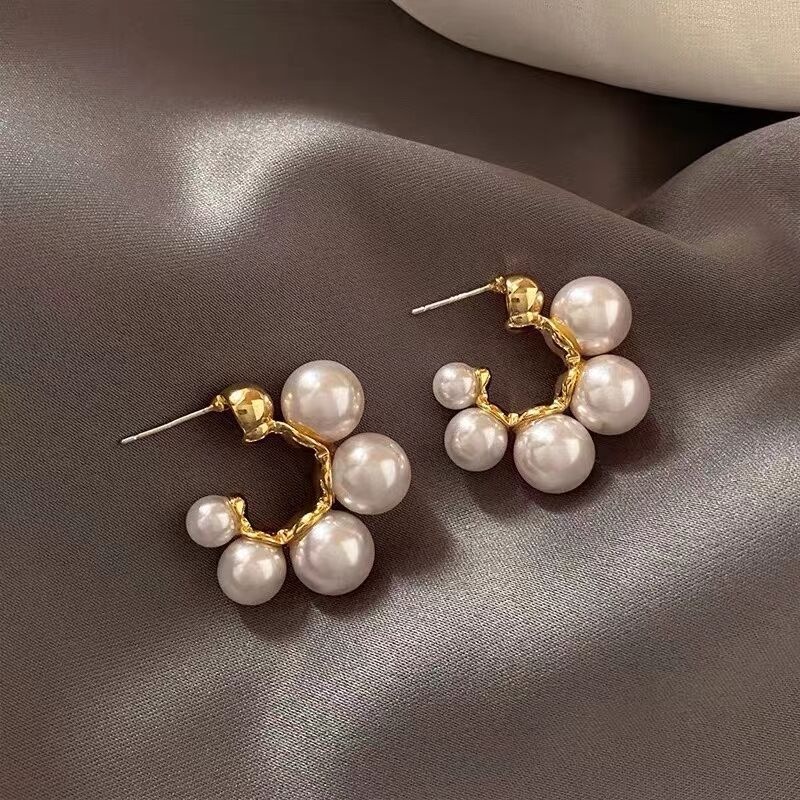 [Korean Elegant Temperament Metal Inlaid Pearl Earrings For Women ] [Girls French Trendy All-Match Alloy Luxury Wedding Party Earring]  [Fashio Earrring Gifts  Jewelry Accessories]