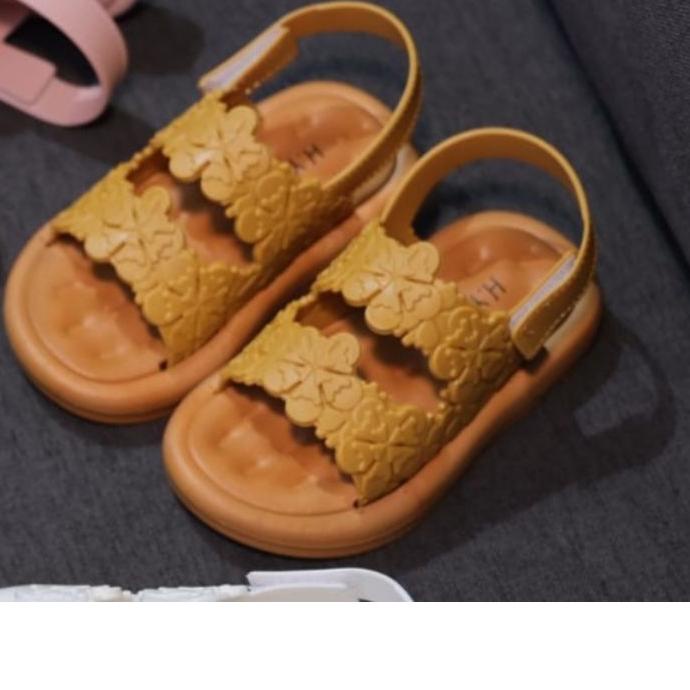 『TERLARIS BRANDS FESTIVAL』 sandal karet anak ban 2 tali belakang motif bunga.sandal gunung anak valc