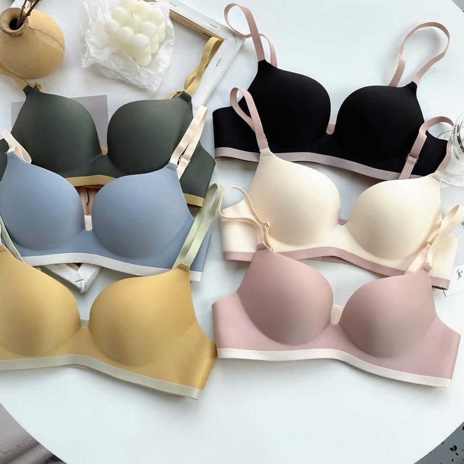 Hot Item--✨WINGALERY✨ Bra Seksi Push Up Invisible BH Dalam Wanita 9015