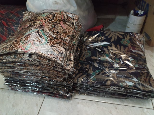 Bswart Batik Hrb026 Kenongo Hem Pendek Manggar Abu Pekalongan