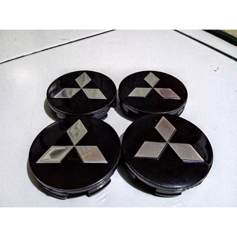 TUTUP DOP VELG CENTER MITSUBISHI HITAM 5,7 CM(4 BIJI)