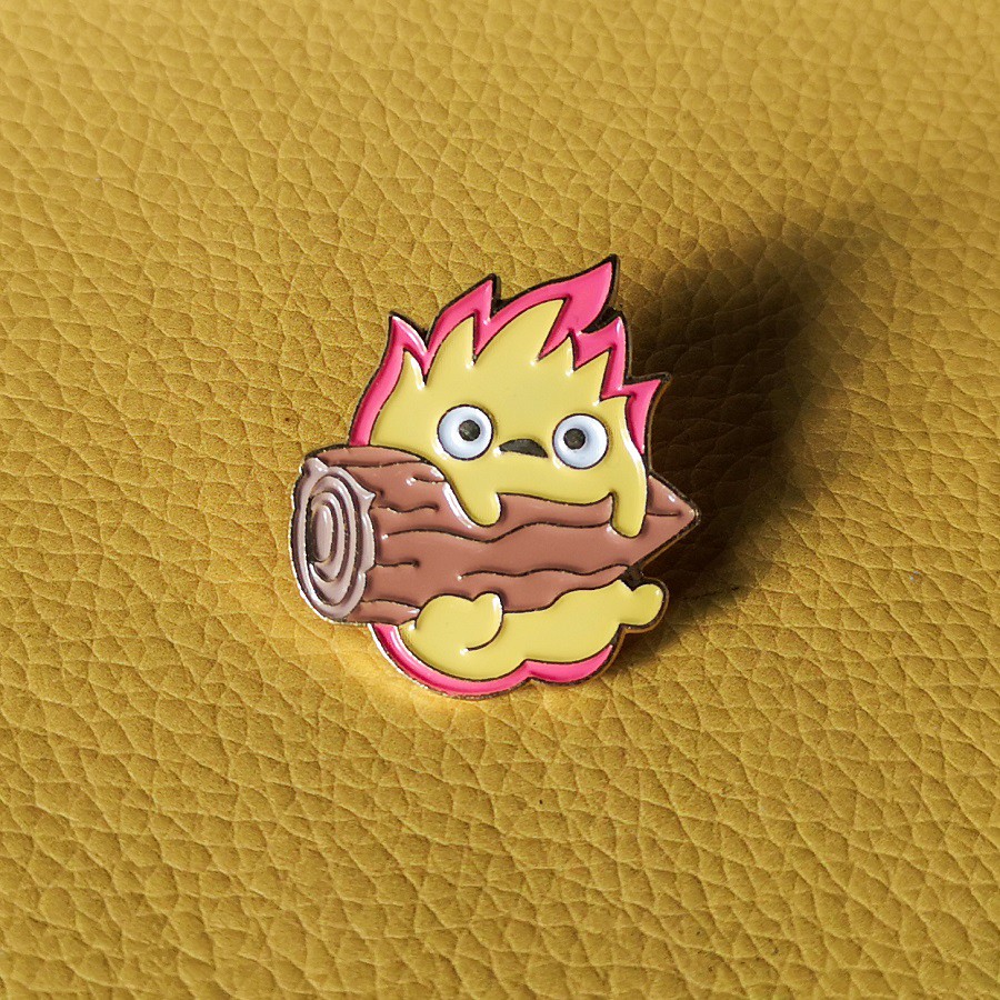 Howl's Moving Castle Pin Funny Fire Demon Badge Cute Calcifer Wood Brooch Anime Geek Gamer Accessory Decor Gift