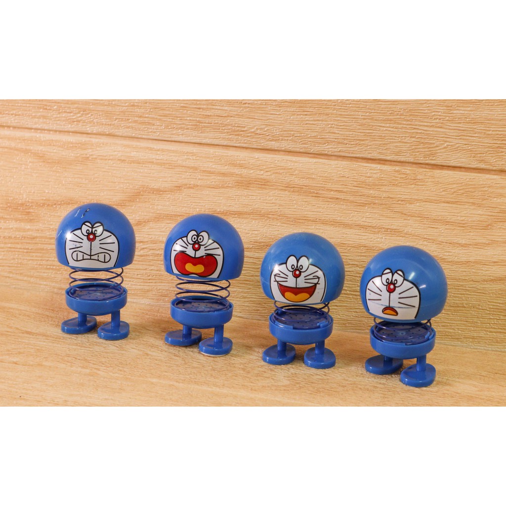 VOM Set Doraemon Pajangan Mobil Smile - Car Dashboard Spring Doll 0636