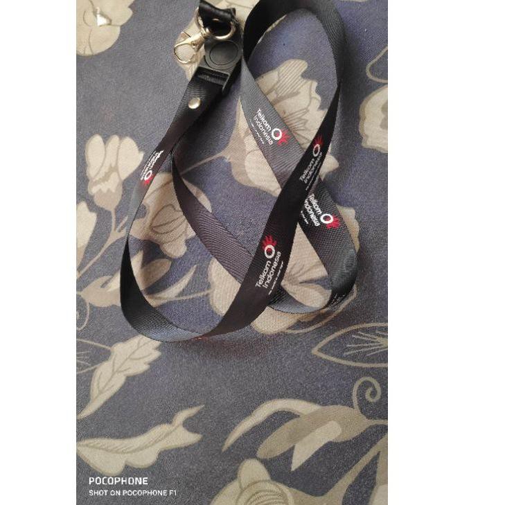 

KMM tali lanyard id card telkom ( ecer ) DE W YZG