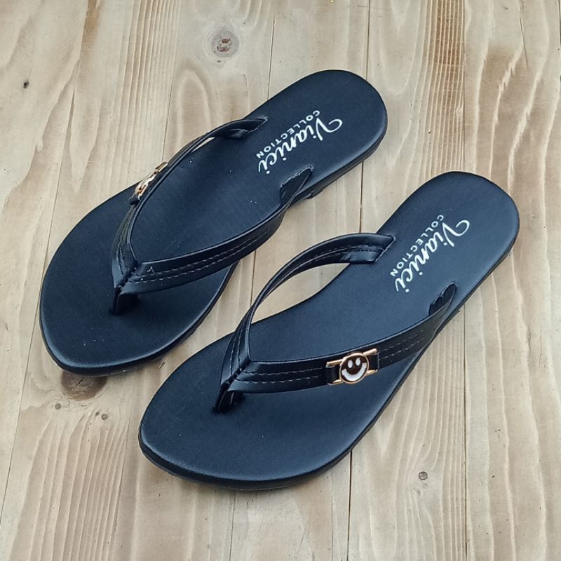 Sandal Teplek Anak Variasi Smile