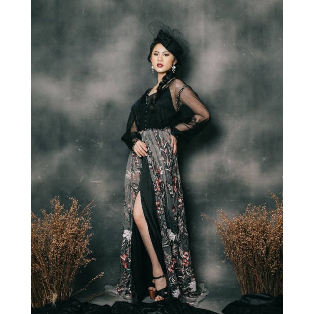 pillbox hat (topi fascinator)