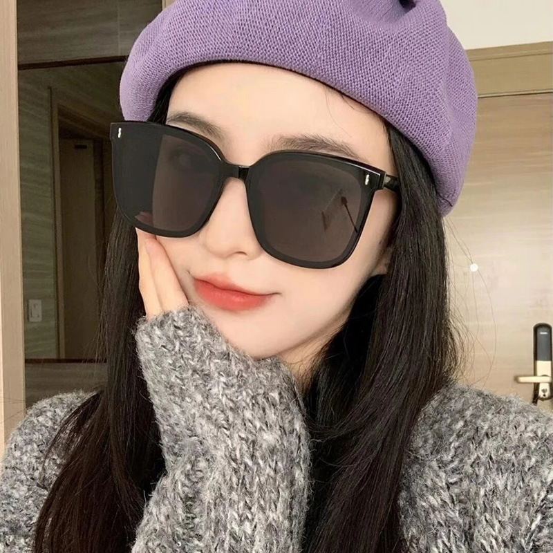 (YUZHU) COD Kacamata Hitam Korea Fashion Style Square untuk Wanita INS Style Oversized Shades untuk Wanita