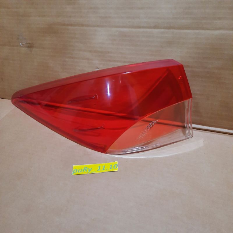 MIKA STOP LAMP LAMPU BELAKANG BAGASI ORI TOYOTA FORTUNER VRZ 2016 UP