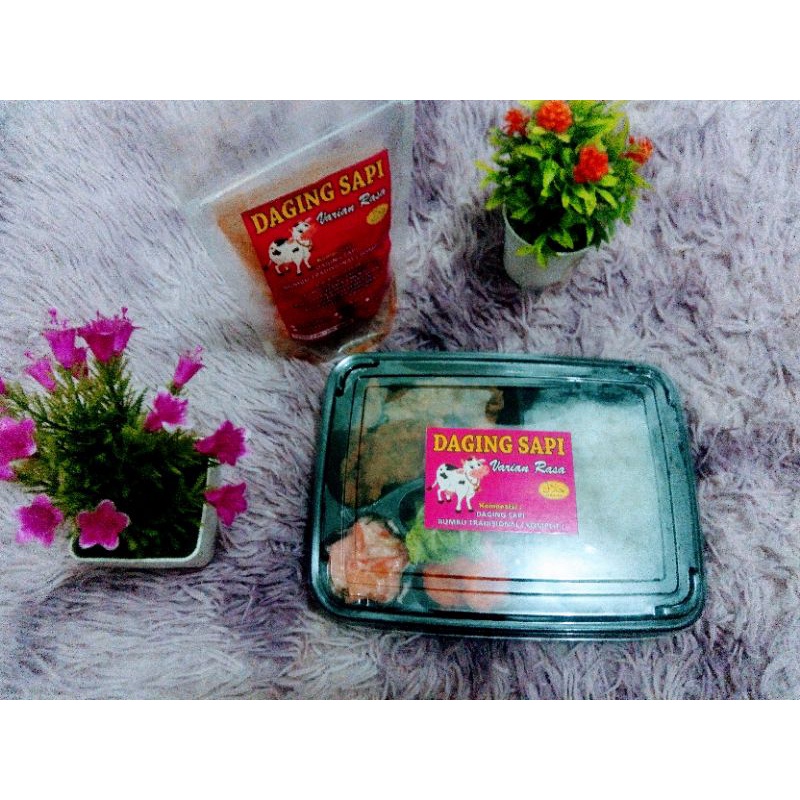 

Makanan Daging sapi 2 Varian berbeda 150gr + 50gr + Perkedel