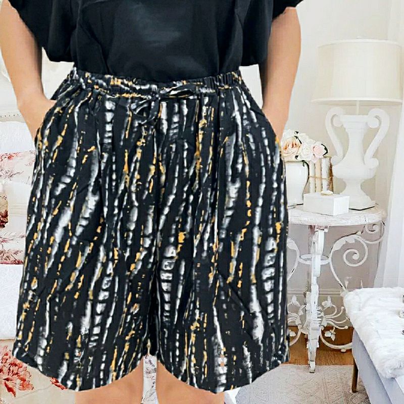 celana pendek santai jumbo wanita muat sampai 100kg keatas ada kantong di kanan kiri celana pendek wanita size jumbo celana santai wanita jumbo muat sampai 100 kg keatas bahan katun twill berkwalitas
