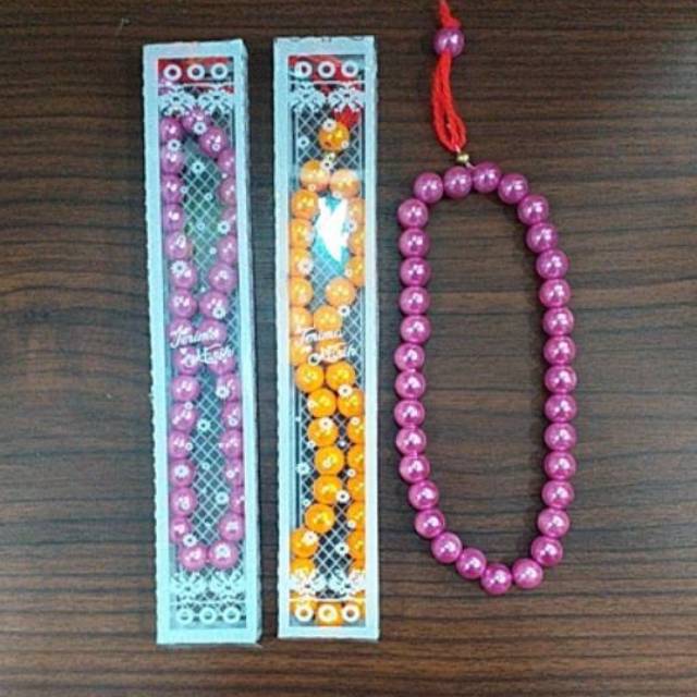 Souvenir tasbih mutiara plastik kemas mika