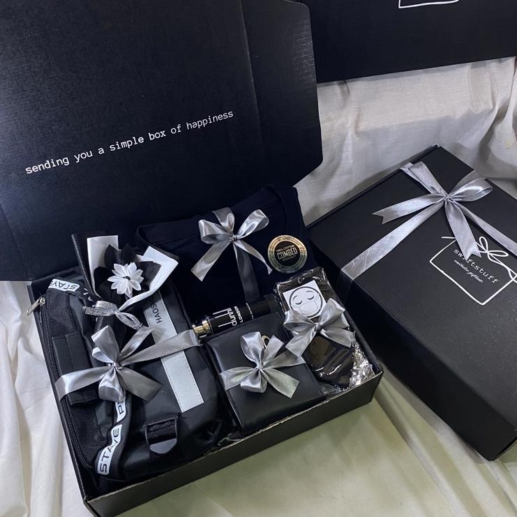 

[KODE KVRQM] GIFT BOX COWO BLACK SERIES AESTHETIC HAMPERS PRIA KADO HADIAH FOR MEN (I)