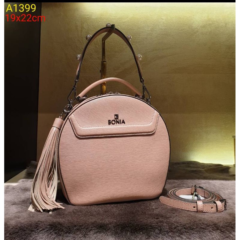 Bonia Original sonia mutiara leather size M