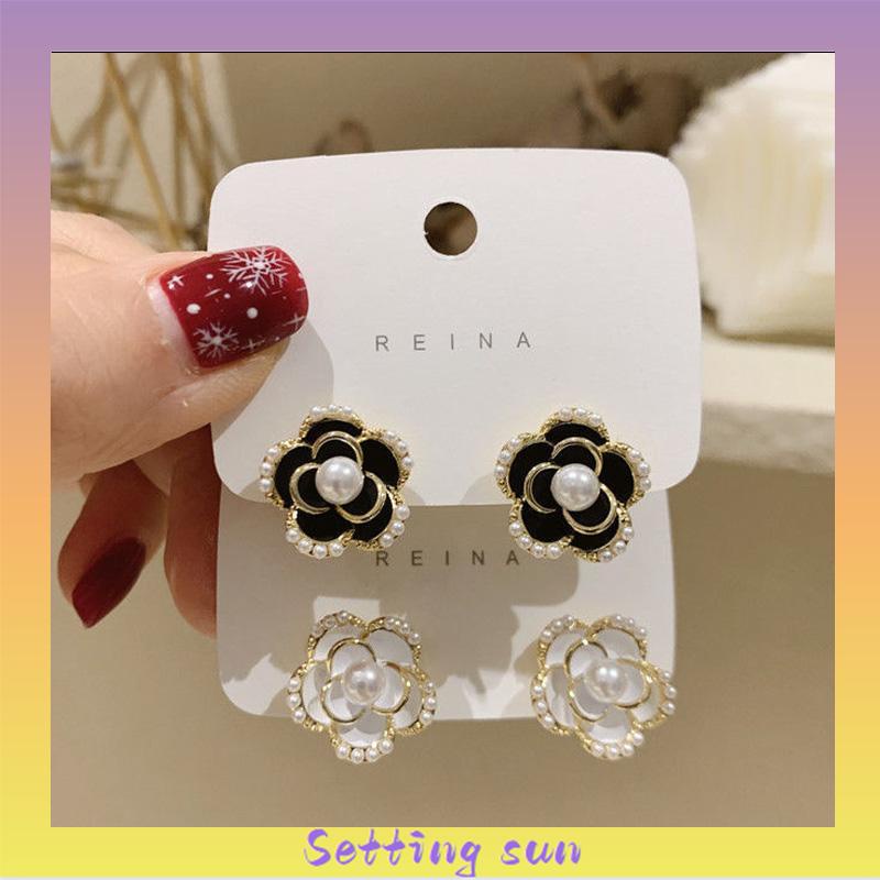 Anting Stud Silver Needle Bentuk Bunga Camellia Gaya Vintage  TN