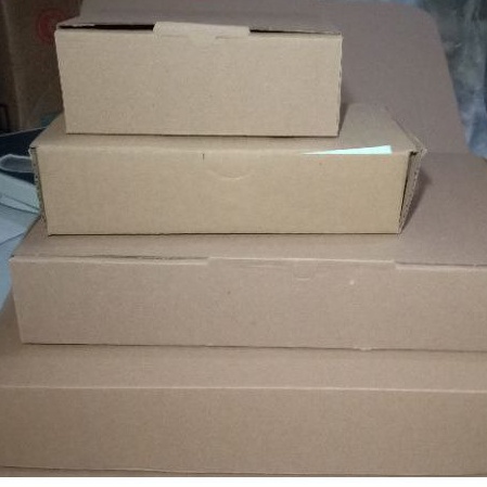 

Box hampers kardus kado kotak hadiah