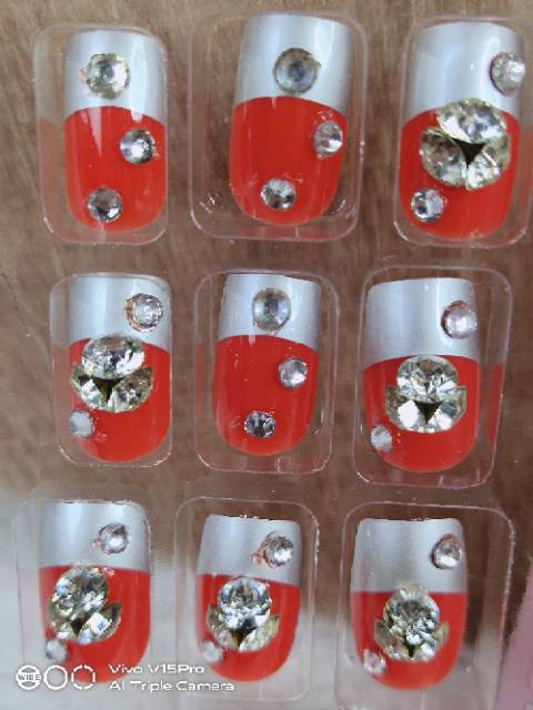 Kuku palsu diamond merah silver