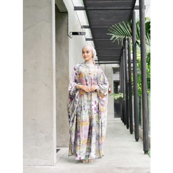 Merien kaftan intalicious freestock