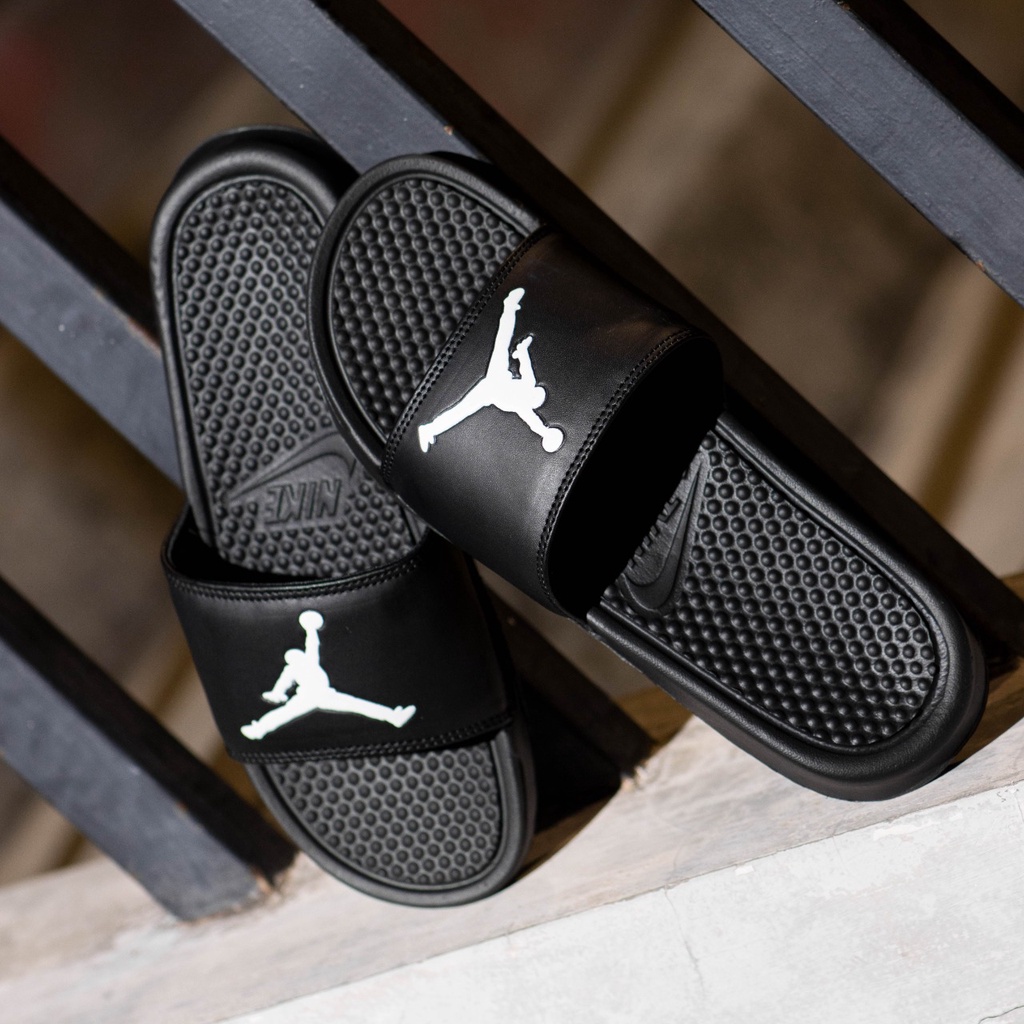 SENDAL ORIGINAL NIKE BENASSI JORDAN BLACK WHITE