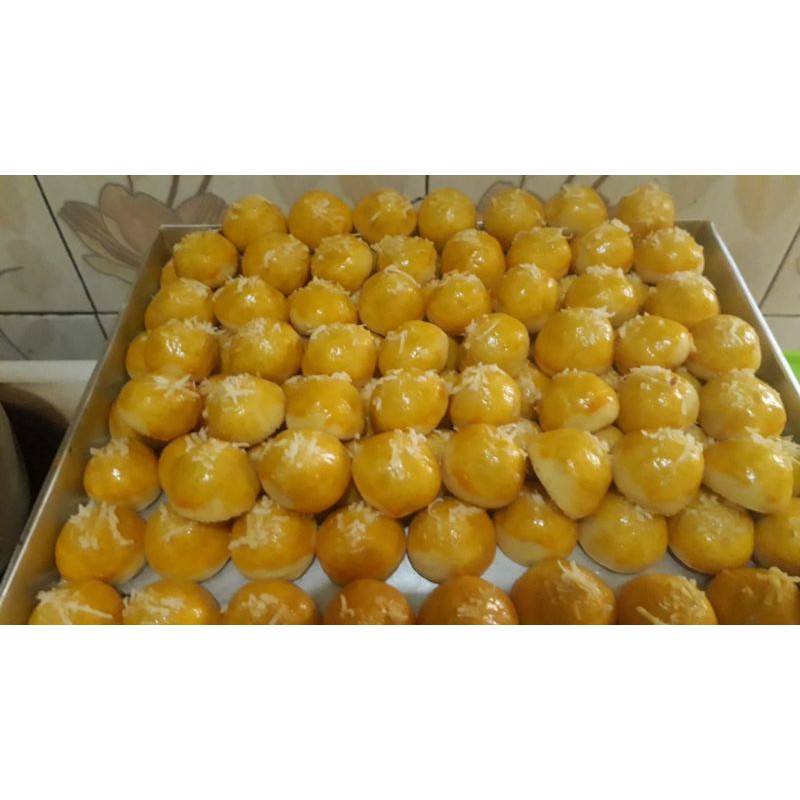 

Nastar nanas ukuran toples 750gr