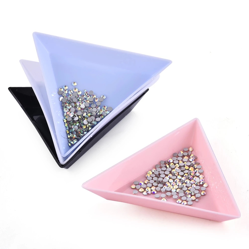 3 Pcs Plastic Triangular Tray Rhinestone Diamond Storage Box / Nail Jewelry Beads Organizer Container Jewelry Tray Holder DIY Tools