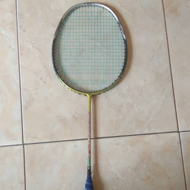 Yonex armortec 800 Defensive raket legendaris asli (made in japan)