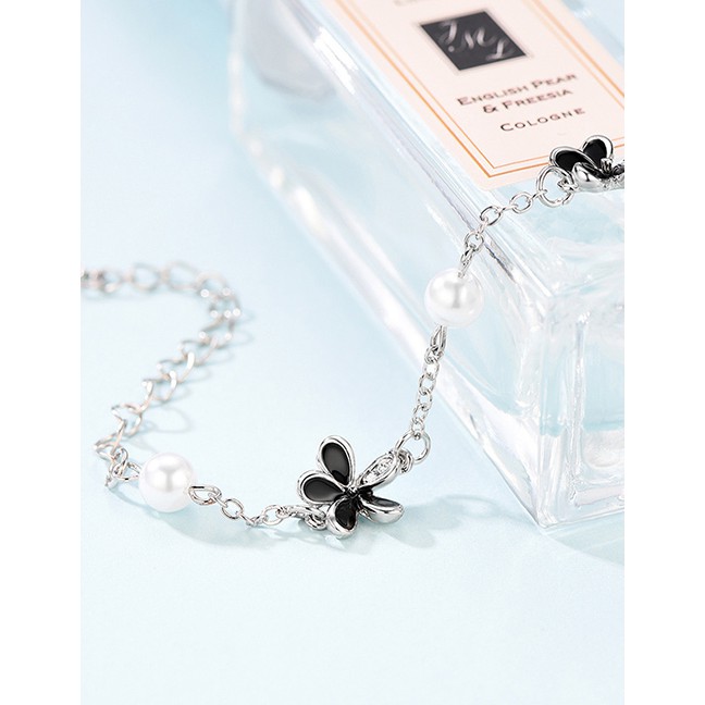 LRC Gelang Tangan Fashion Black+silver Color Flower Shape Decorated Bracelet