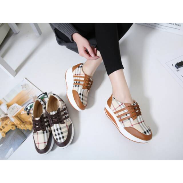 Sepatu burberry miya (A25)