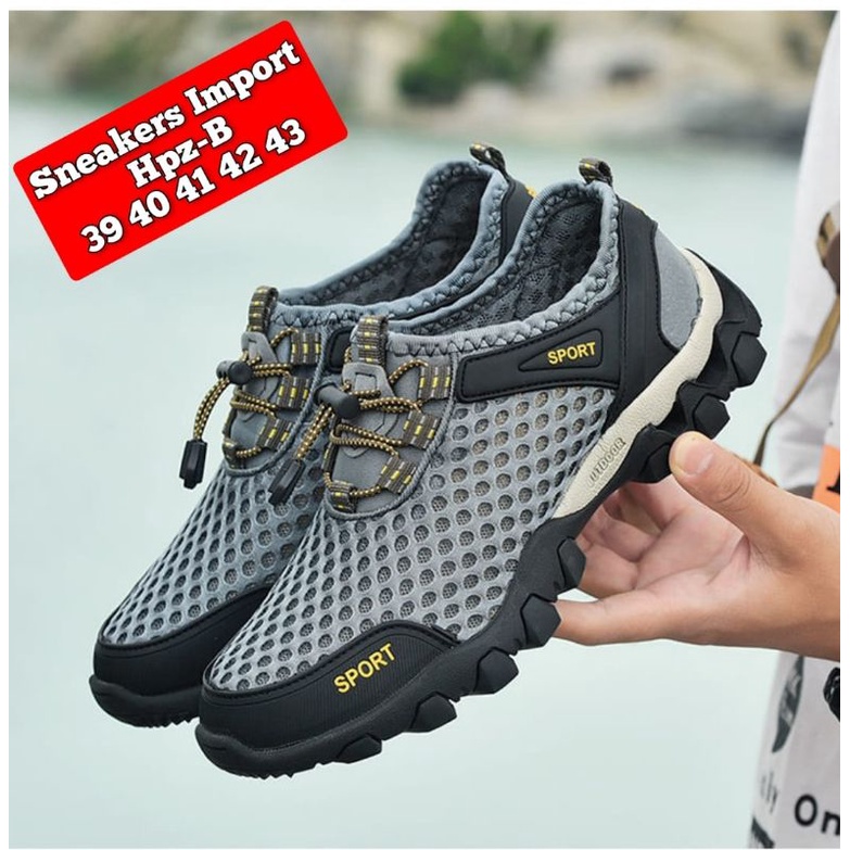 Sneakers import outdoor by zara