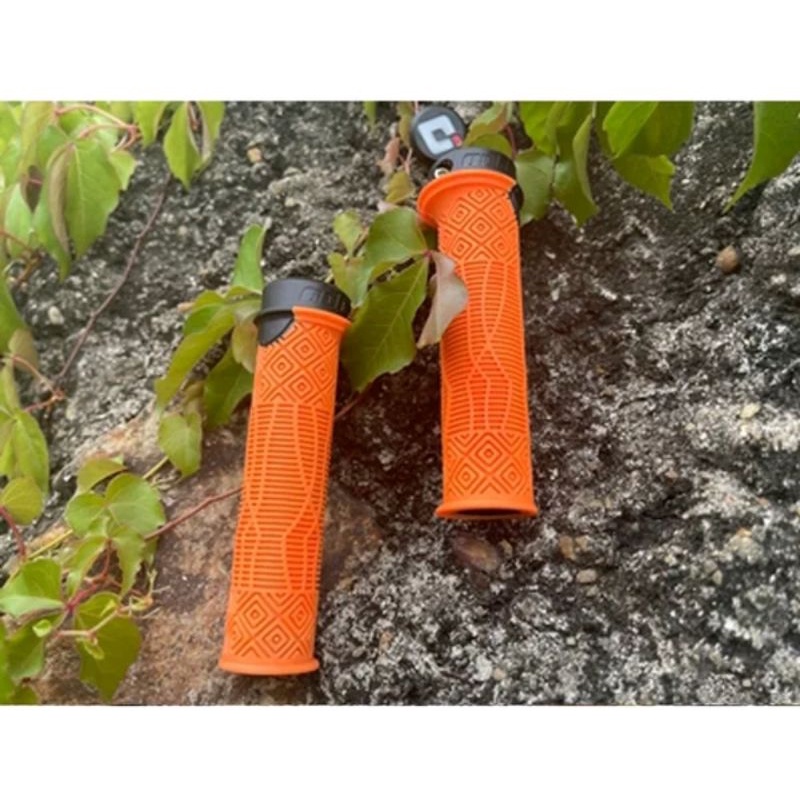Hand Grip Odi warna warni Lock on Handgrip Cocok Sepeda Lipat Mtb hybrid downhill dh am xc dll