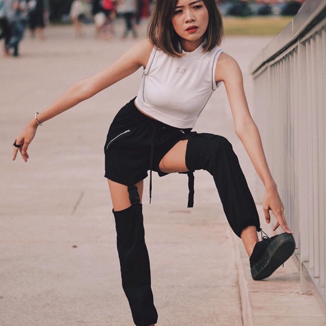 preloved convertible pants / jennie blackpink