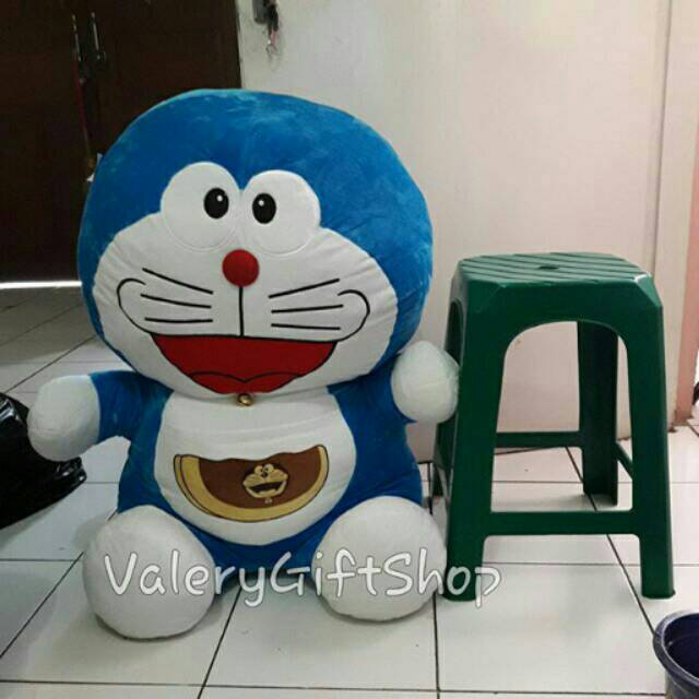 Boneka Doraemon Jumbo Besar