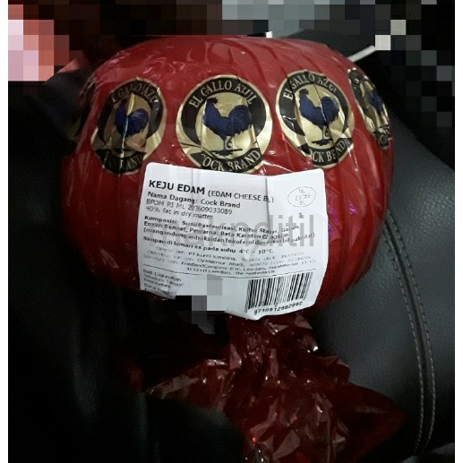 

Keju Edam bola cap Ayam Emas, halal cheese,made in Netherland(1,7kg)