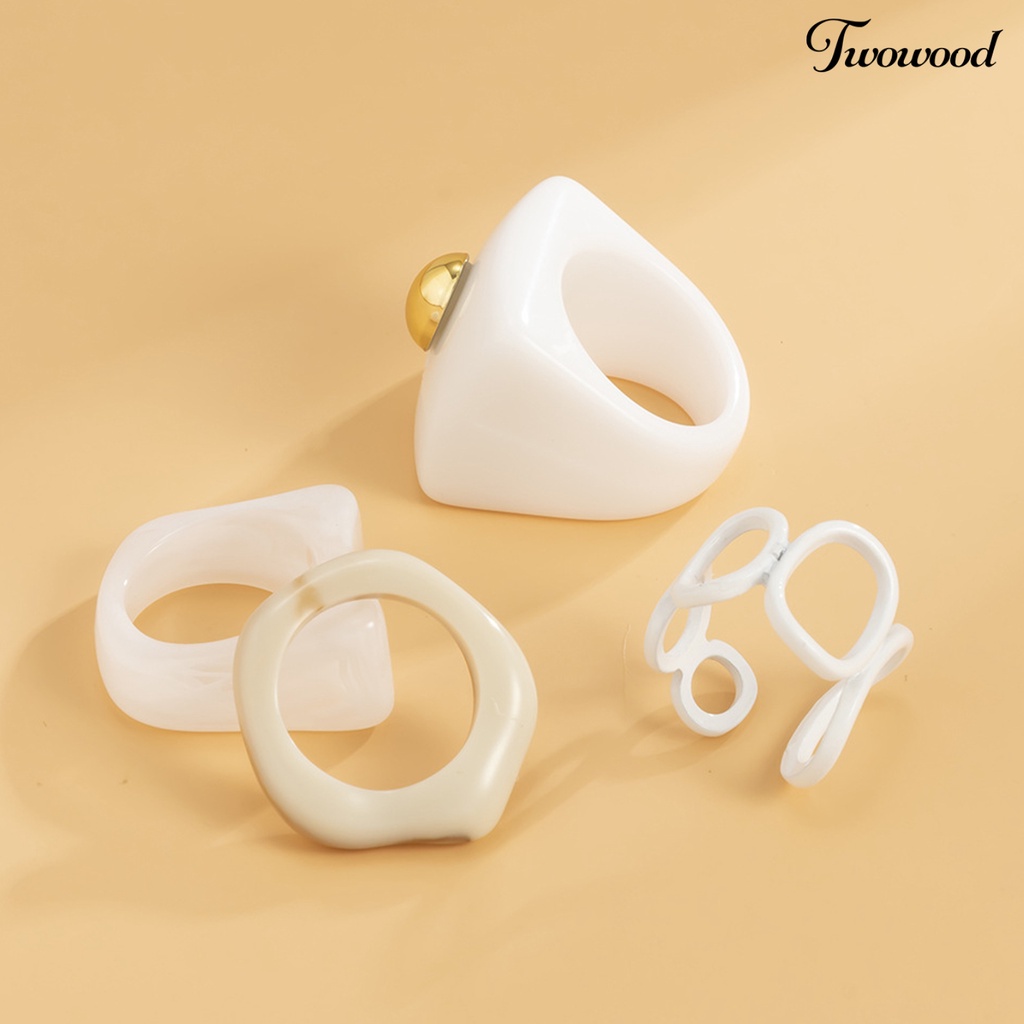 4pcs / Set Cincin Jari Model Terbuka Bahan Akrilik Tebal Gaya Vintage Untuk Wanita