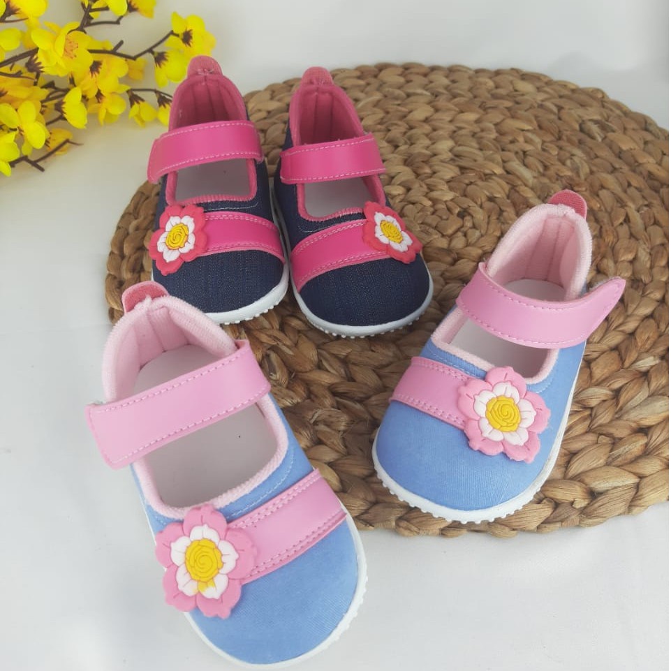 mandirishoesstore-SEPATU ANAK 1-2.5 TAHUN BUNGA BUNYI PINGGIR FAY21