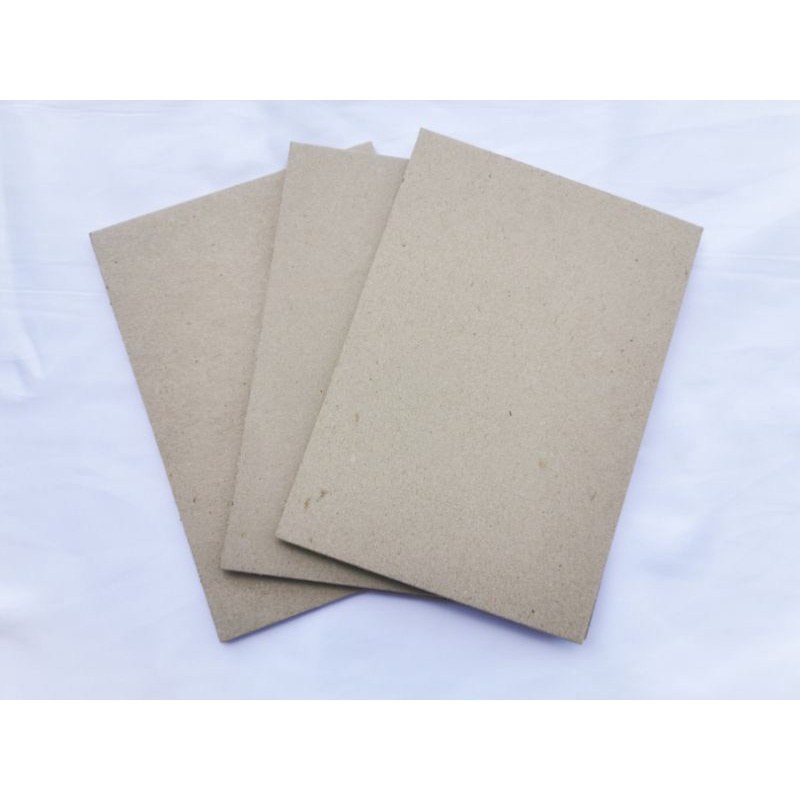 Karton yellow board no.30 ukuran A7 (7.5 x 10.5 cm)