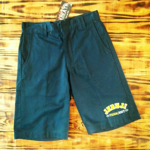 Celana Pendek Band Hardcore Original - Jeruji
