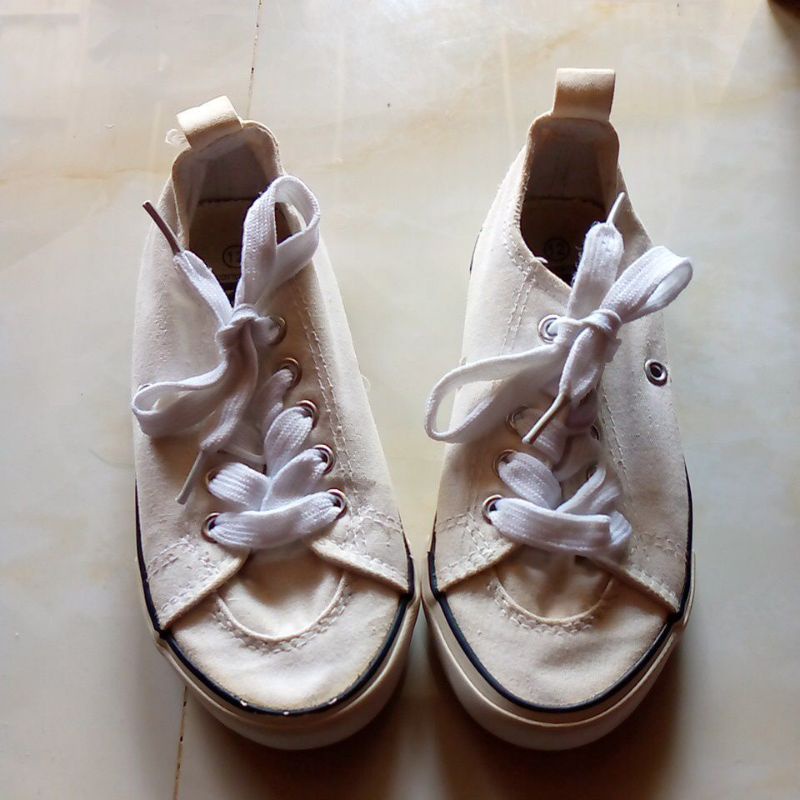 Sepatu Cotton on kids