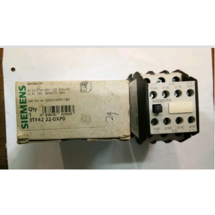 Contactor / Kontaktor Tipe 3TF42-22 220V Merk Siemens
