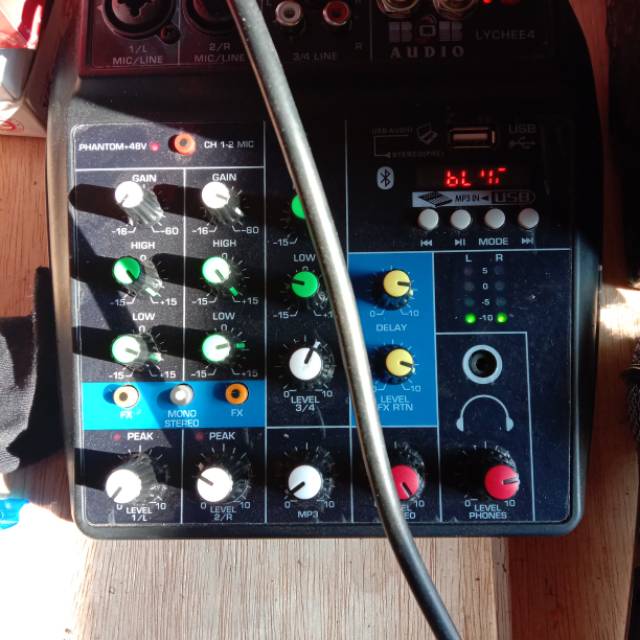 Mixer 4 ch.