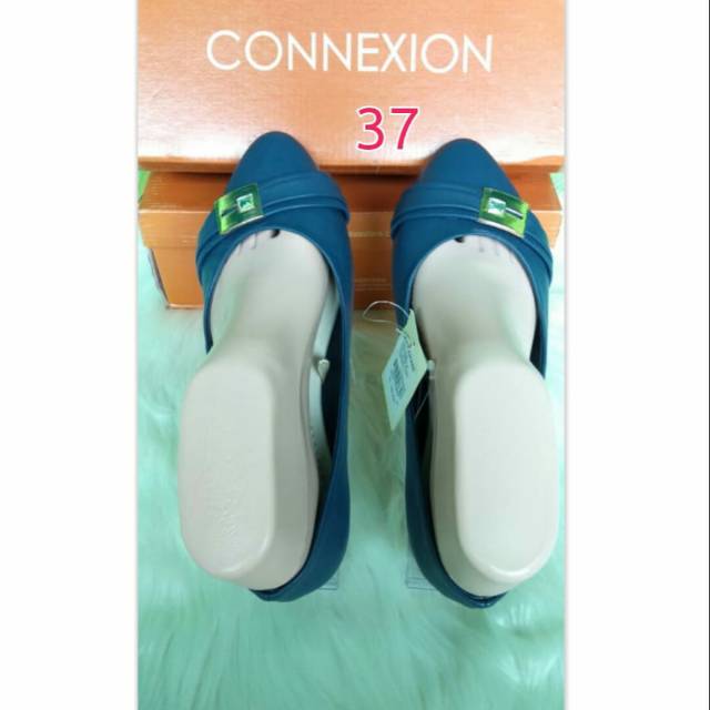 Sepatu flat cewek connexion