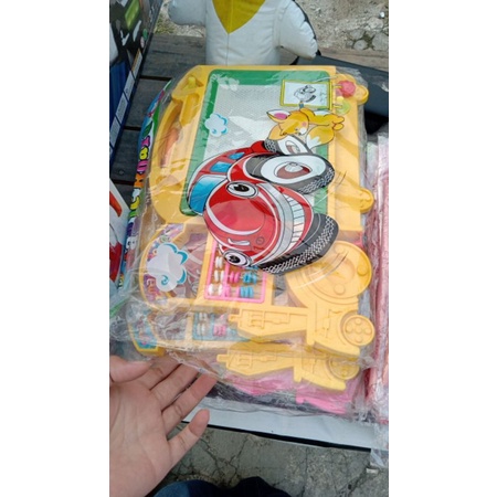 

papan tulis mainan anak