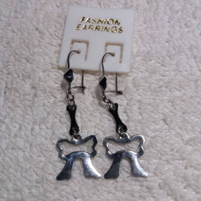 Anting Monel Kait Pita