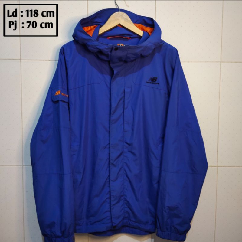 NEW BALANCE Preloved branded jaket pria wanita cewek cowok thrift pl bekas second jacket parasut out