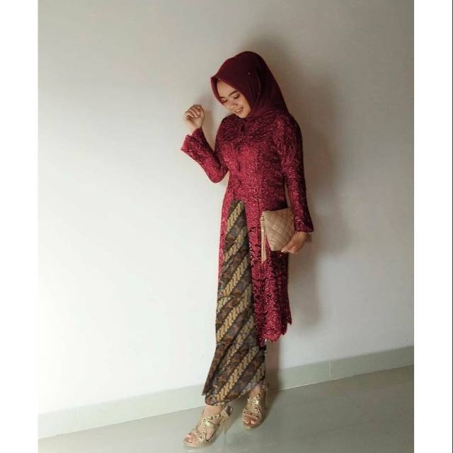 Kebaya nurti marun 005