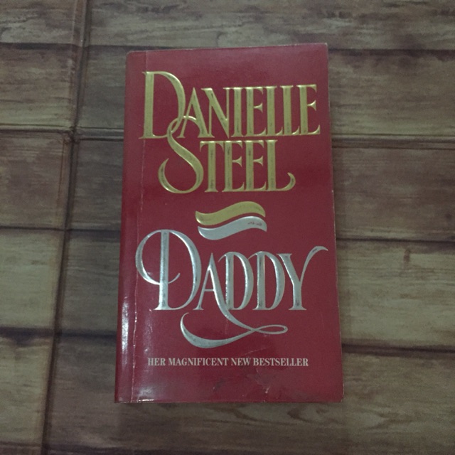 DANIELLE STEEL -DADDY - NOVEL IMPOR - BEKAS -PRELOVED -ENGLISH BOOK