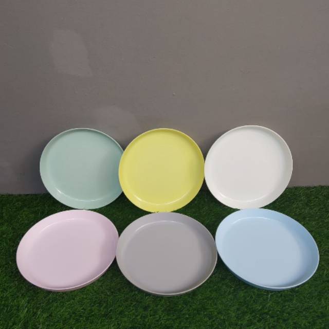 KALAS PIRING GELAS MANGKOK SENDOK  GARPU DAN PISAU 